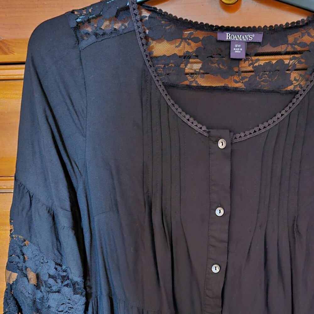 16W Black Top with Lace Details on 3/4 Sleeve, Hem & Top